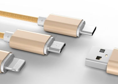 China 3 coloridos em 1 carregador de bateria do íon de USB Li com tipo C/cabo do micro/8 Pin fornecedor